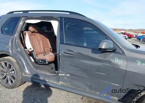 2022 BMW X7 M50I z USA, uszkodzony, nr VIN 5UXCX6C01N9L99140